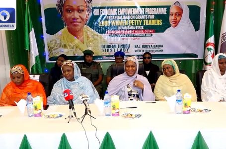 First Girl Disburses N50m To 1,000 Merchants In Zamfara