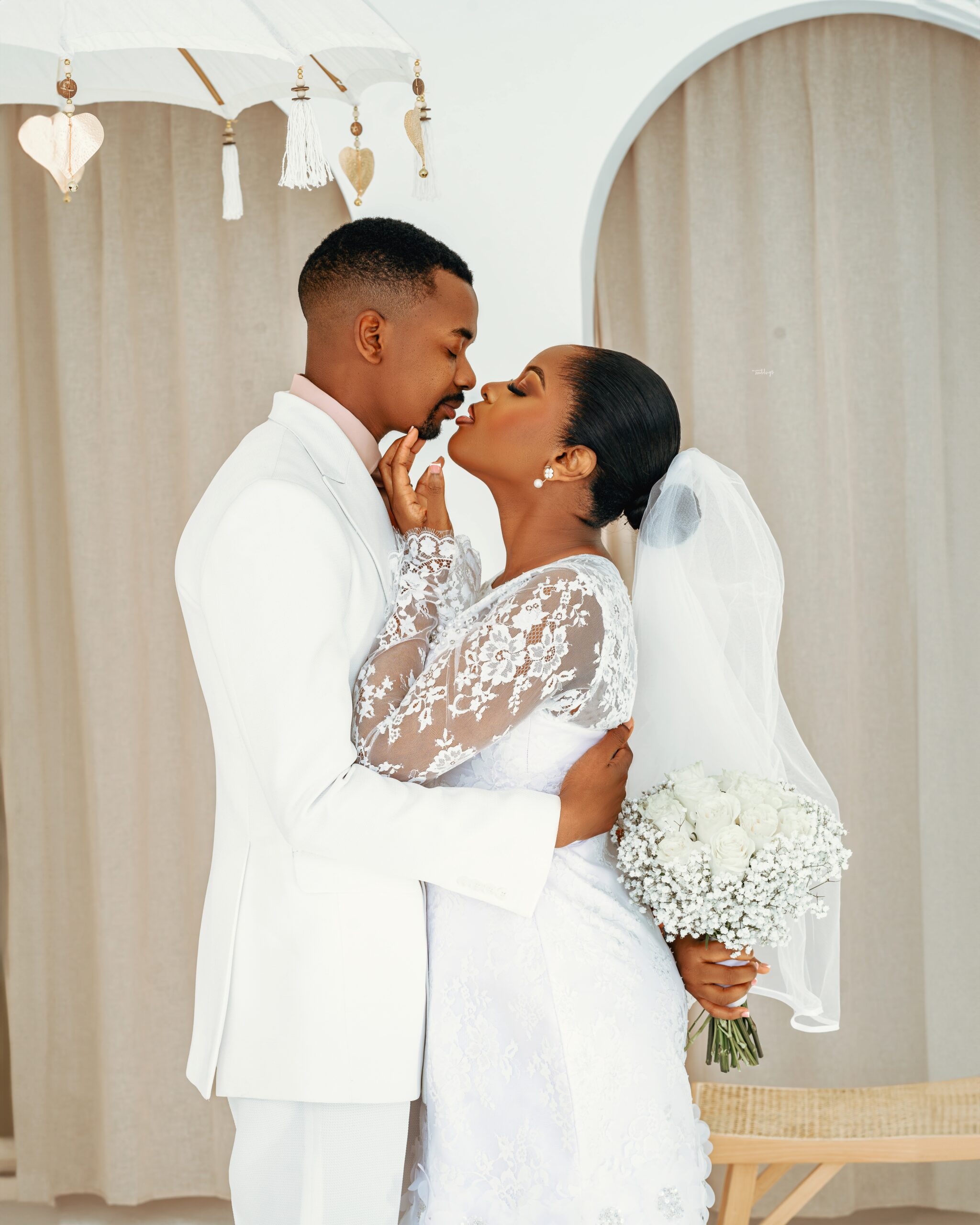 An Instagram DM and a Type Gesture – Right here’s How Lateefat & Deji Got here to be!