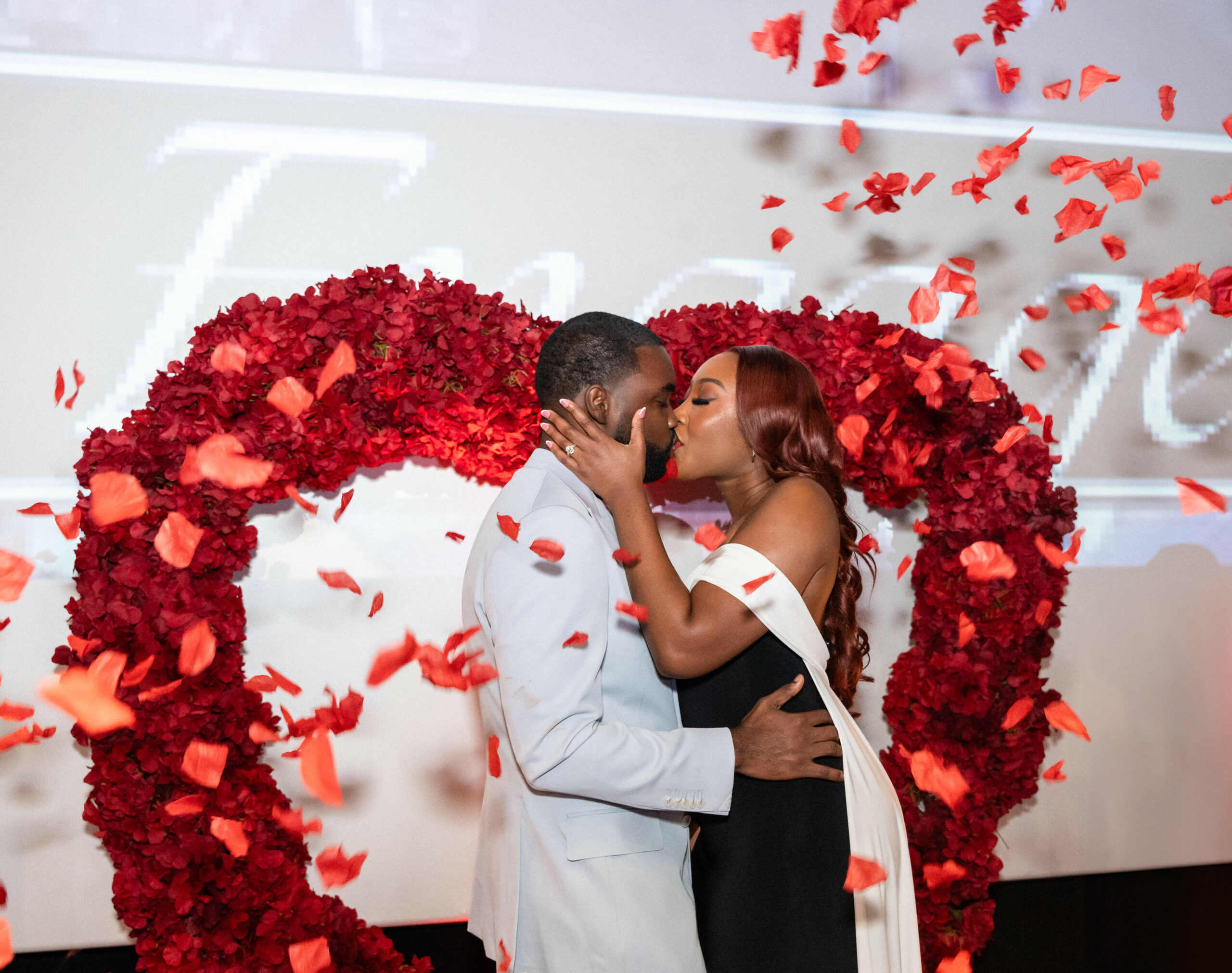 This Romantic Cinema Proposal Will Have You Cheesing Out!