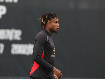 Fulham set to battle with three Premier League golf equipment for AC Milan star Chukwueze