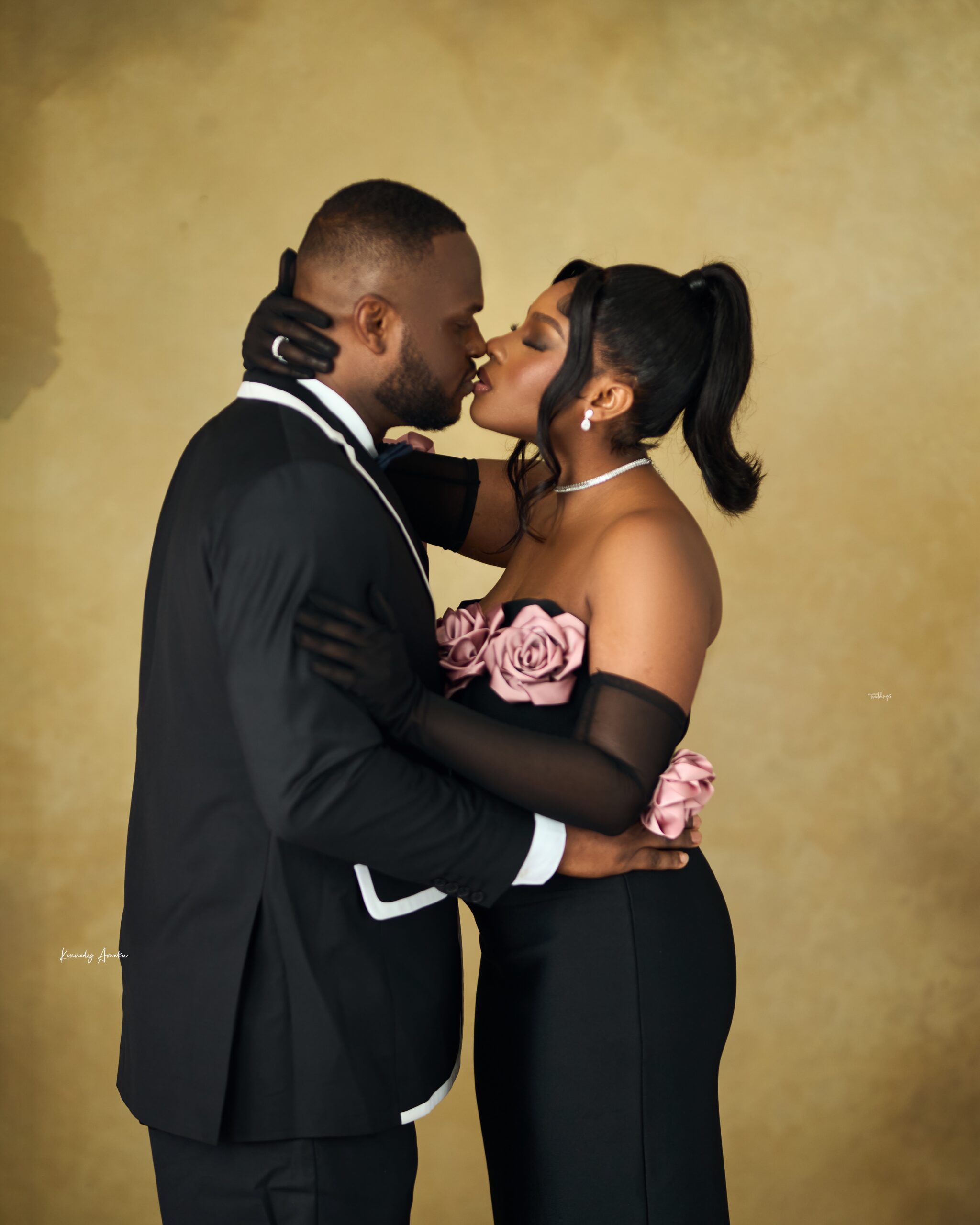 Seun Missed His Flight and Ended Up Discovering Love!