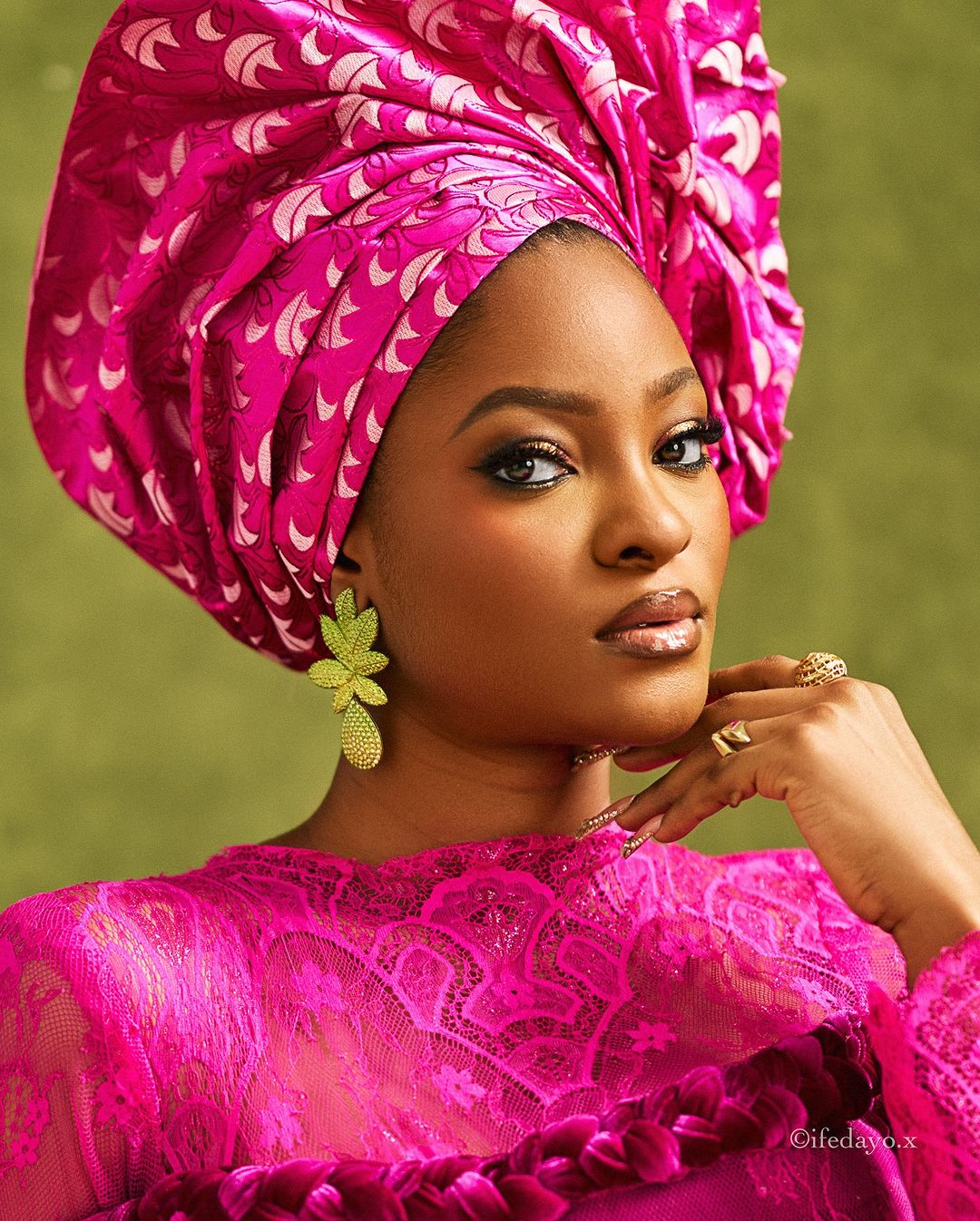 Stun in Pink On Your Large Day With This Pretty Inspo