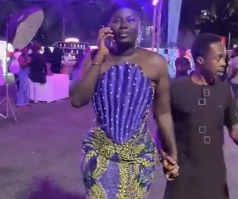 [Video] Netizens React As Afua Asantewaa Holds Her Husband’s Hand Whereas On A Cellphone Name – Is This Too A lot?