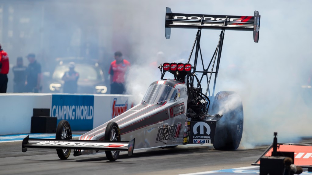 The way to watch NHRA Finals: Dwell stream, TV channel information