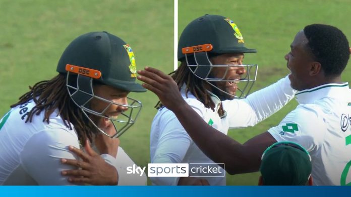 South Africas Tony de Zorzi pulls off a surprising seize to dismiss Sri Lankas…