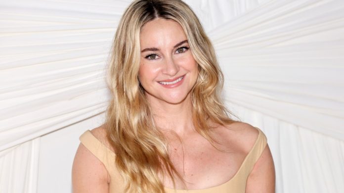 Shailene Woodley says speaking Aaron Rodgers relationship makes her cry