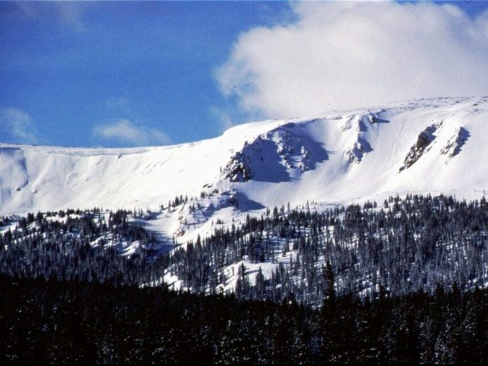 174 Colorado skiers and snowboarders rescued after a elevate cracks