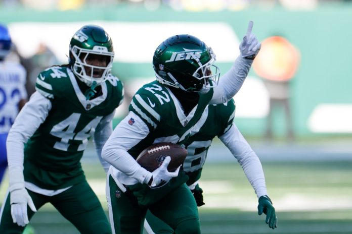 Jets Week 16 report card: Jeff Ubrich’s ‘what the hell’ type led to very questionable selections