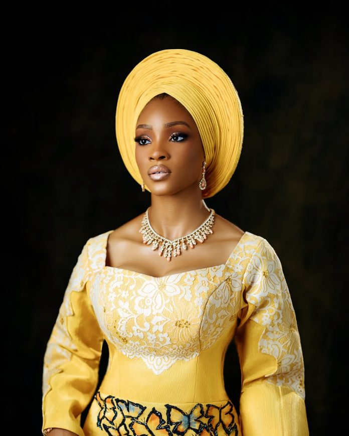 Shine By means of Your Yoruba Trad With This Beautiful Magnificence Look