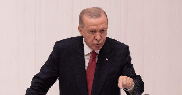 Erdogan Warns Kurds Will Be ‘Buried in Syrian Lands Together with Their Weapons’