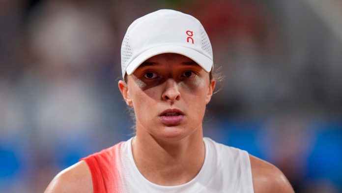 Iga Swiatek served a provisional suspension earlier this yr after testing optimistic for trimetazidine;…