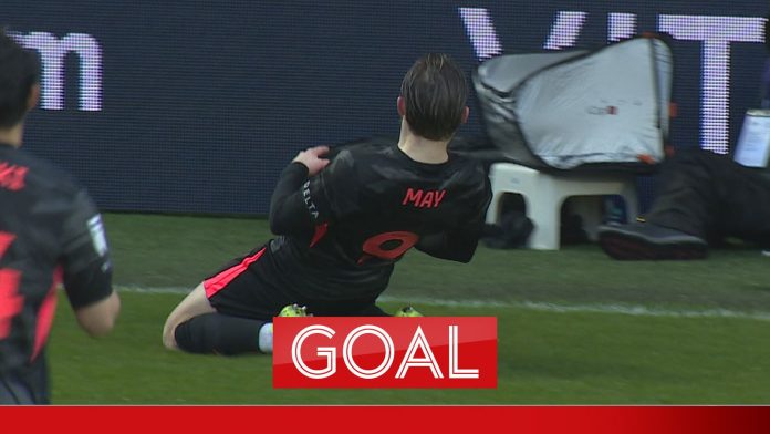 Alfie Might picked up a unfastened ball after Ben Hinchliffe had made a robust…