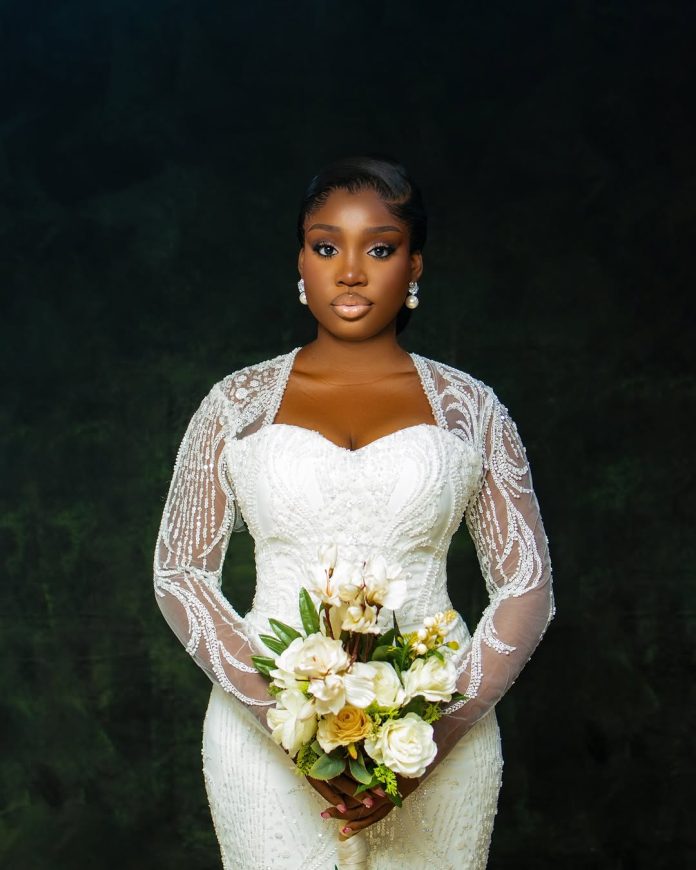 This Easy & Alluring Magnificence Look is Excellent For Minimalist Brides