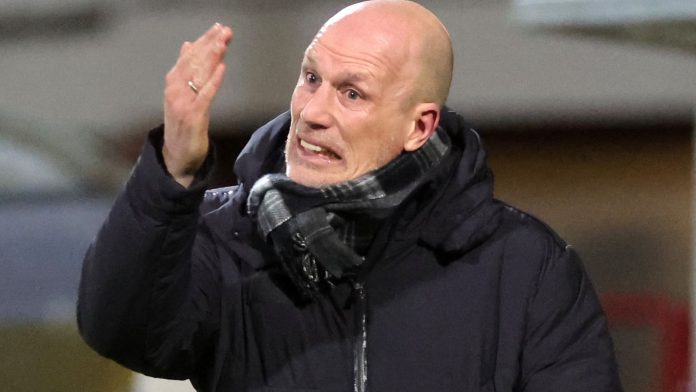 Rangers wretched away type within the Scottish Premiership continued with a 1-1 draw towards…