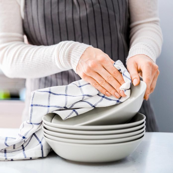 This Is the Harmful Mistake Individuals Make When Doing Dishes