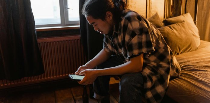 When information is worrying, how do you stability staying knowledgeable with ‘doomscrolling’?