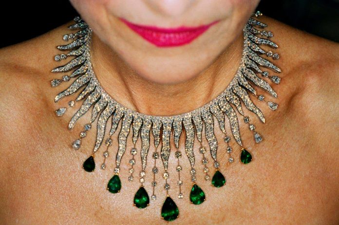 A energetic historical past exhibits that the human neck is stuffed with surprises