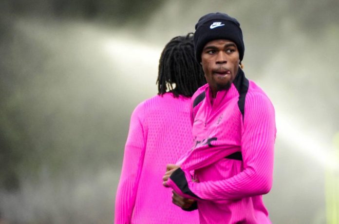 Chelsea and Borussia Dortmund start negotiations for thrilling Nigerian midfielder