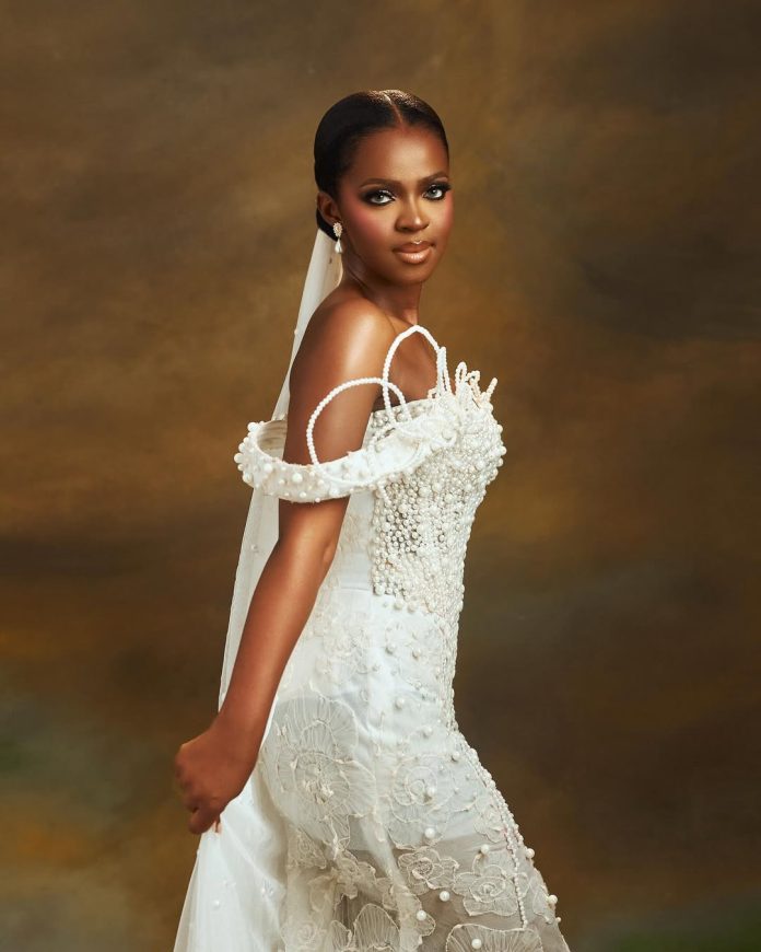 Radiate Easy Magnificence at Your White Wedding ceremony With This Inspo