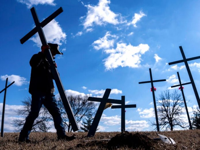 Conn. household information claims towards U.S. over Washington airplane crash