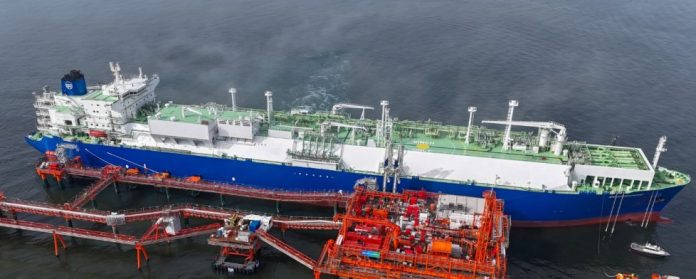 Snam closing in on LNG terminal’s startup as FSRU is moored in Ravenna