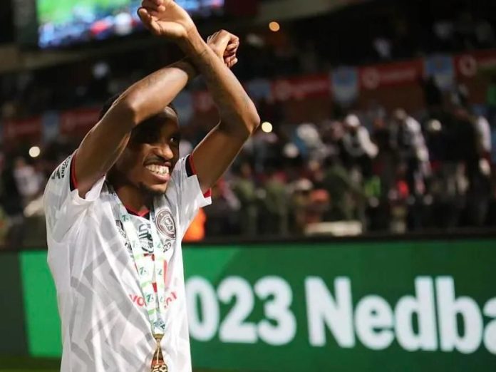 Was Orlando Pirates star Monnapule Saleng incomes extra at Moroka Swallows?
