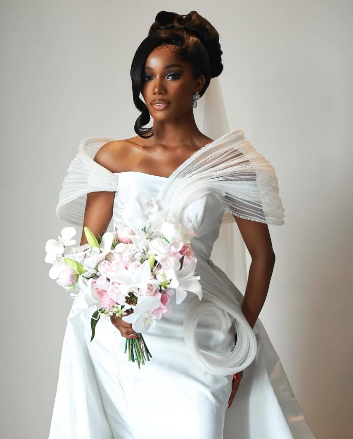 Make a Timeless Assertion on Your Large Day With This Magnificence Look
