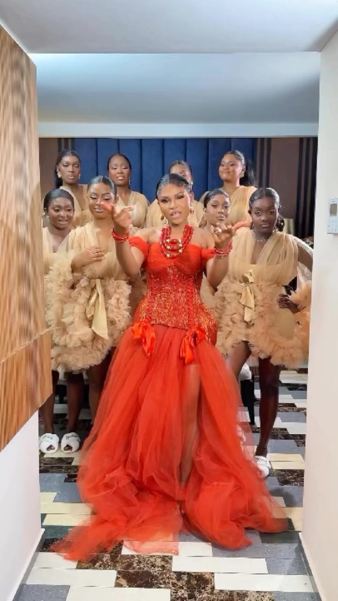 This Bridal Squad Got here Serving Magnificence and Pure Vibes