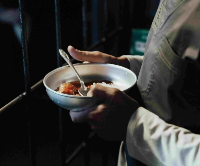 Information in a minute | Prisoners sad with Pap and boiled egg [video]