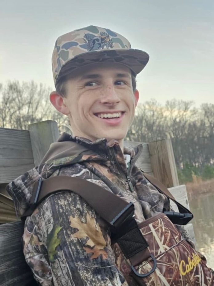 Yankees’ Aaron Boone ‘heartbroken’ after loss of life of Brett Gardner’s 14-year-old son Miller