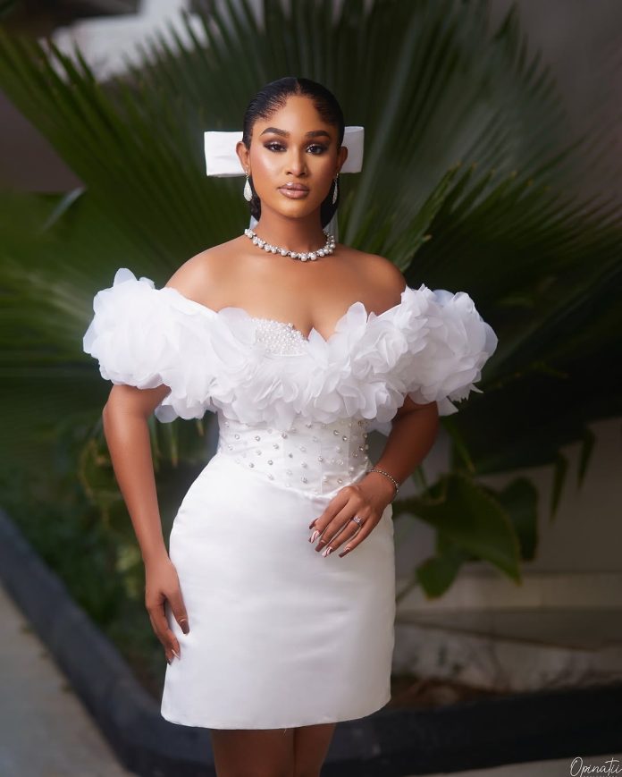 Look Effortlessly Stylish On Your Civil Wedding ceremony With This Pretty Inspo