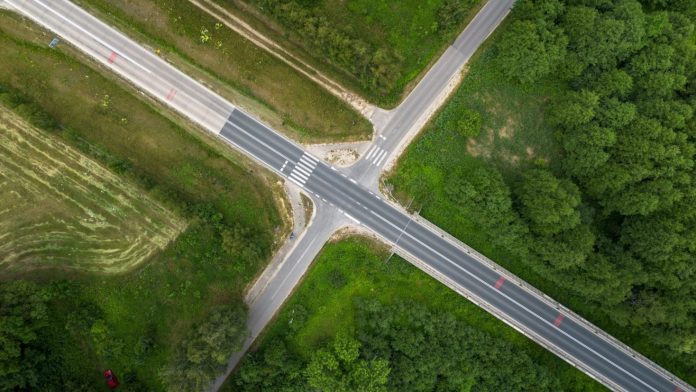 The sustainability occupation is at an existential crossroads. Right here’s the way it can survive