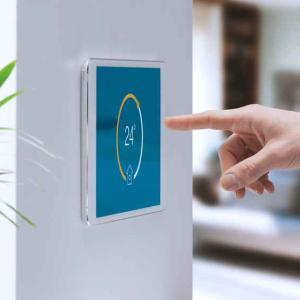 Fuengirola gives small companies free digital kits to allow them to decrease their electrical energy payments