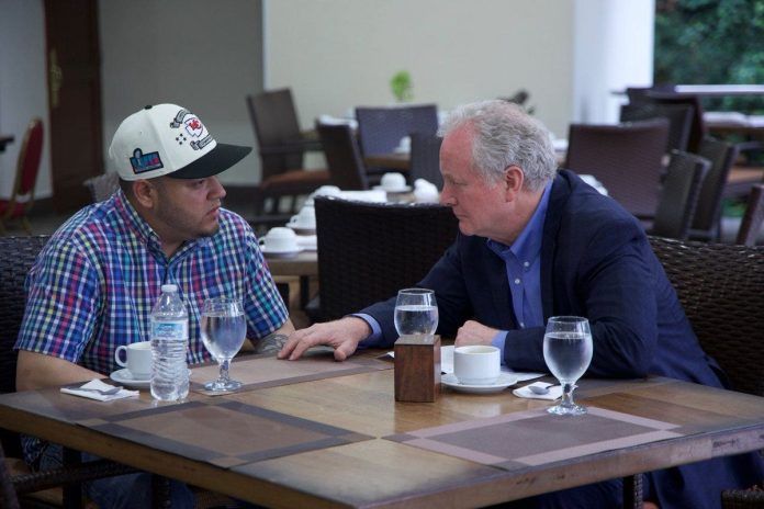Van Hollen meets with wrongly deported man in El Salvador
