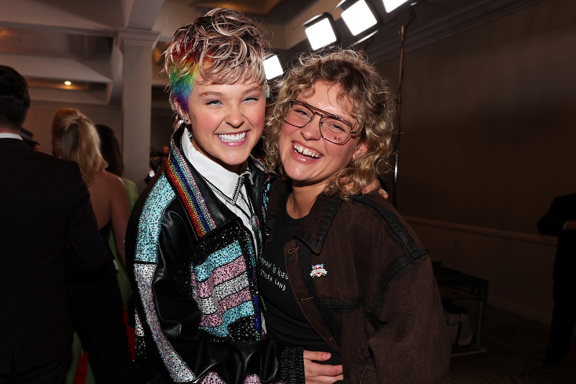 jojo-siwa-dumps-kath-ebbs-following-superstar-massive-brother-finale.jpg JoJo Siwa Dumps Kath Ebbs Following ‘Superstar Massive Brother’ Finale