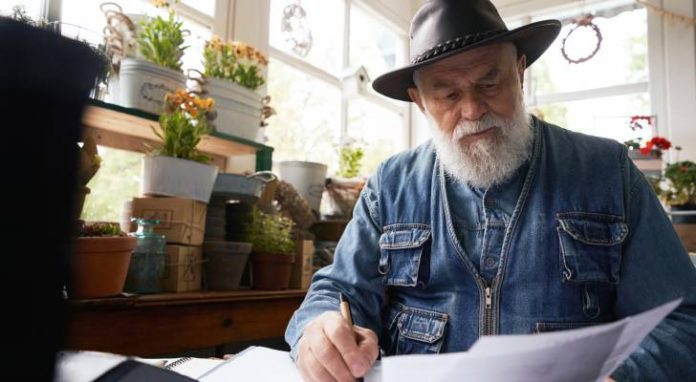 There’s a brand new ‘magic quantity’ Individuals now say they’ll must retire comfortably — and it’s shrunk since 2024