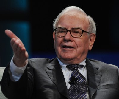 warren-buffet-talks-financial-system-tariffs-at-annual-berkshire-hathaway-shareholder-assembly.jpg Warren Buffet talks financial system, tariffs at annual Berkshire Hathaway shareholder assembly