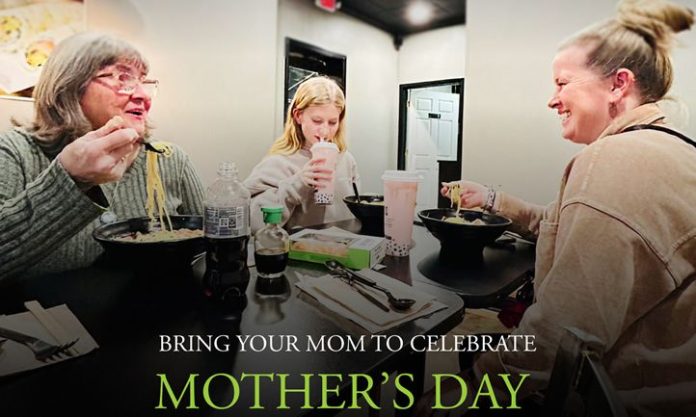 Lime Home Providing Present Playing cards for Mom’s Day