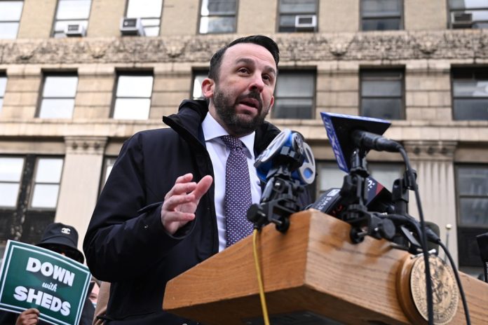 NYC Councilman Keith Powers pushes invoice to repair discovery regulation loophole after state’s ‘half-measure’ on proof sharing