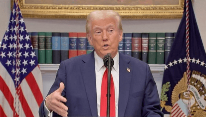 Trump confronts South African chief with baseless claims of the systematic killing of white farmers – AP