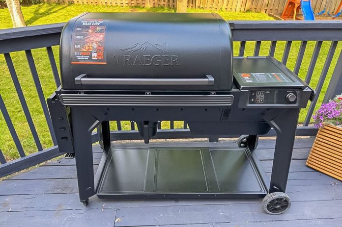 Traeger Woodridge Evaluation: We Examined a Grill from the Model’s New, Inexpensive Lineup