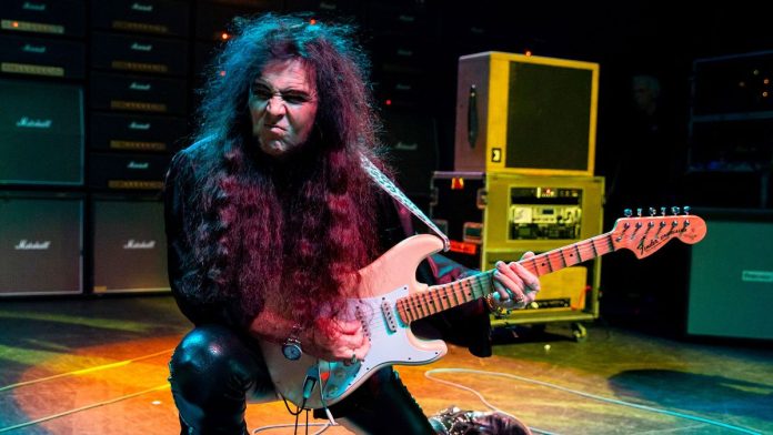 “I had this little home in California, again in 1984. My Marshall stacks and a reel-to-reel had been arrange in the lounge. I bear in mind getting my drummer to have a jam at 3am”: From his dwell present, to slicing classics, Yngwie Malmsteen lives off-the-cu