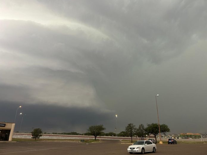 Extreme climate in weekend forecast: See the map