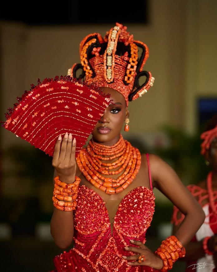 bring-style-and-glamour-to-your-edo-trad-with-this-lovely-inspo.jpg Bring Style and Glamour to Your Edo Trad With This Lovely Inspo