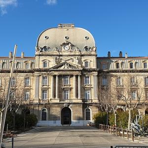 Marseille’s mayor wants to move city hall to old army barracks