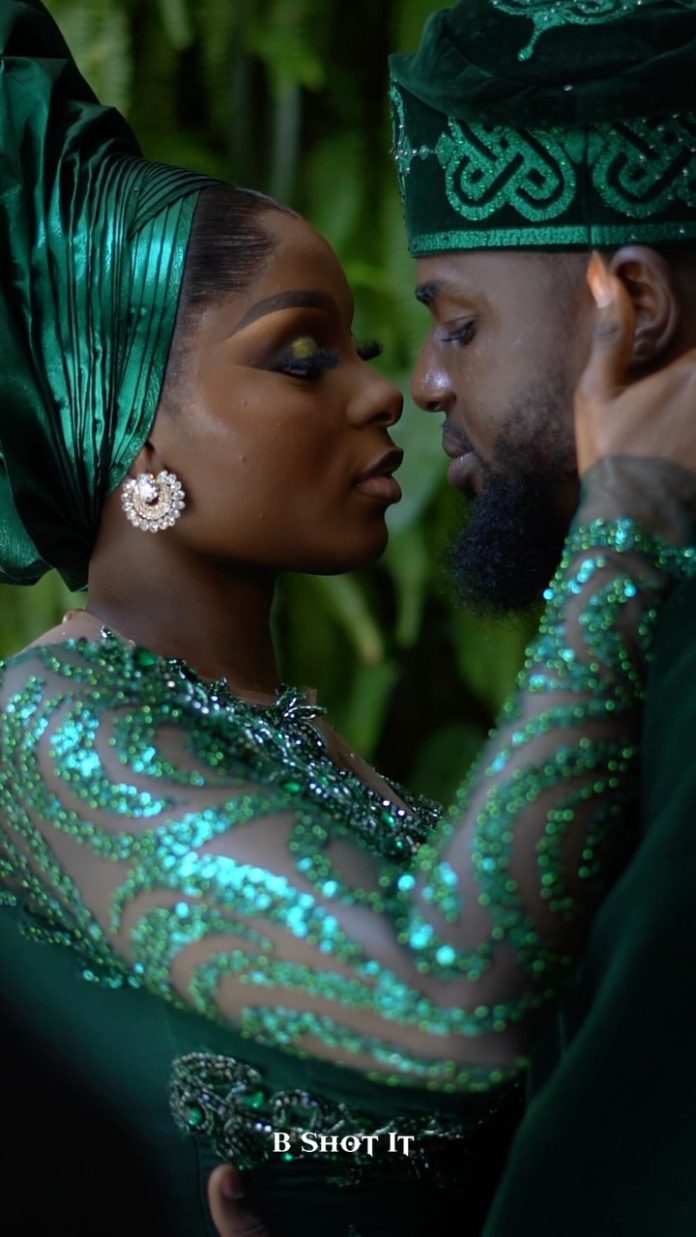 this-couples-first-look-reaction-would-have-you-grinning-hard.jpg This Couple’s First Look Reaction Would Have You Grinning Hard!