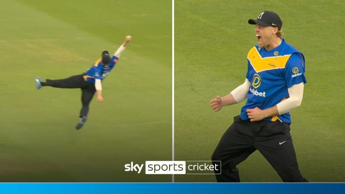 T20 Blast: Sussex’s Harrison Ward takes screamer against Hampshire Hawks