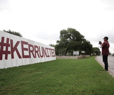 Trump, first lady head to Texas to review flood damage
