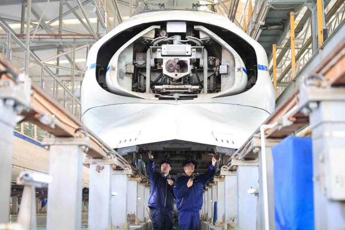 China’s Astonishing Maglev Train Is Faster Than Most Planes