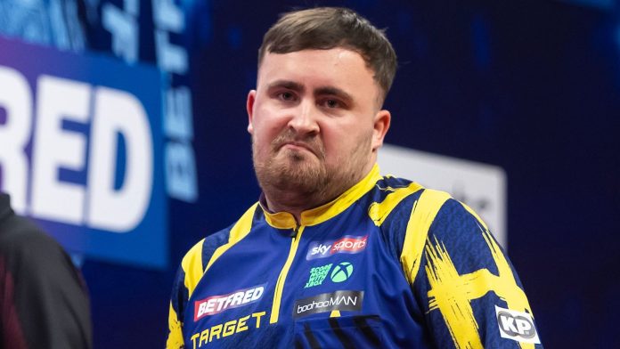 Luke Littler advances at Australian Darts Masters after coming through deciding-leg shoot-out against Haupai Puha